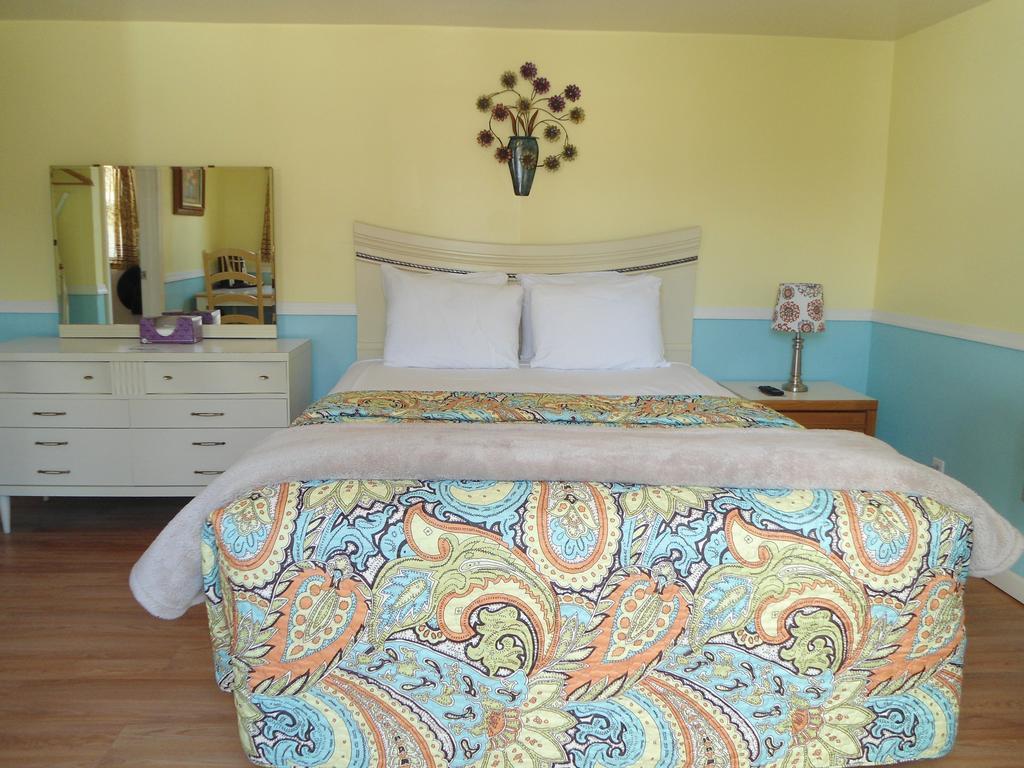 Flower Field Inn And Cottages Stroudsburg Eksteriør billede