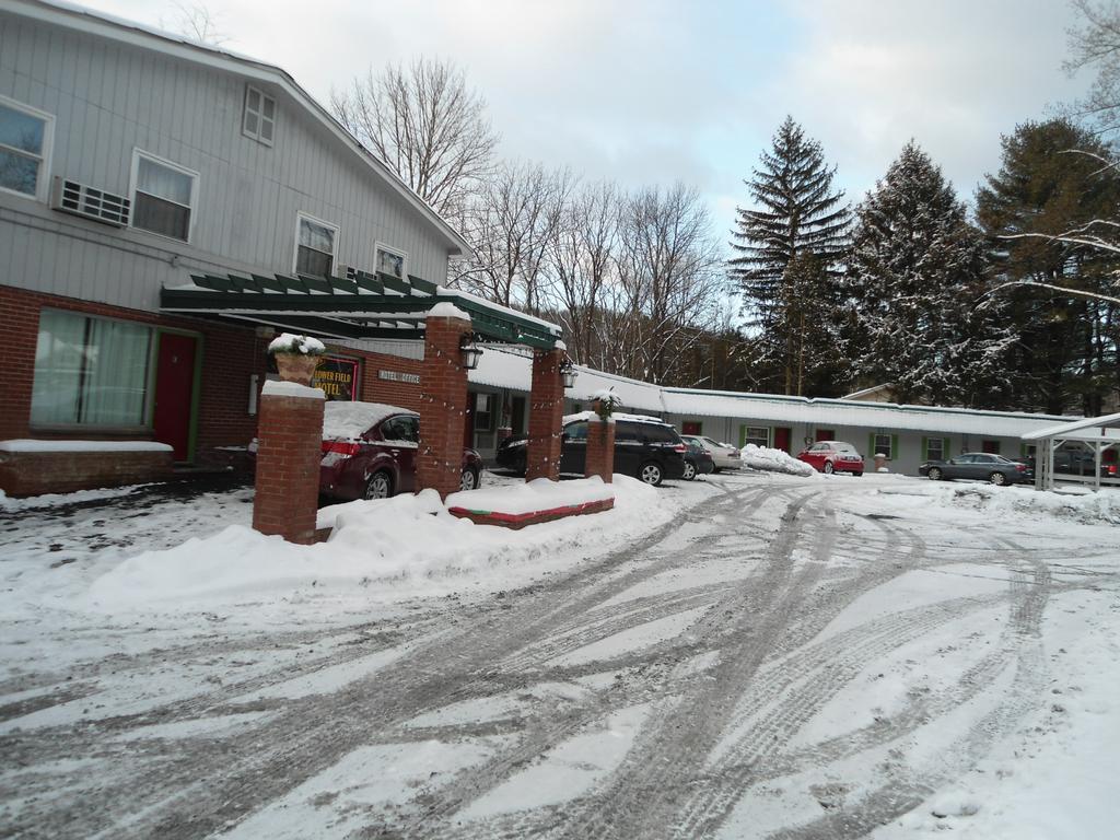 Flower Field Inn And Cottages Stroudsburg Eksteriør billede
